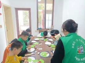 废物利用变春蚕 暨地球日活动 废物利用变春蚕 暨地球日活动