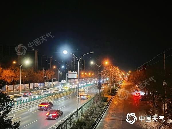 冷空气持续影响北京 今后三天大风天气频繁气温逐渐下降
